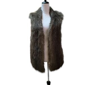 Mig by Mango Faux Fur Trim  Grey Sweater Vest Sleeveless Knit Top Gray Color